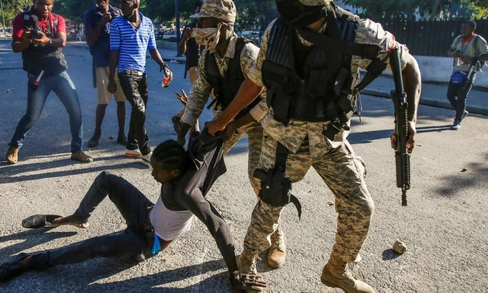 Αϊτή: Εκδίκηση για την δολοφονία αστυνομικού με 15 νεκρούς